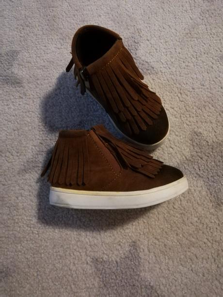 Clenkove topánočky, 25