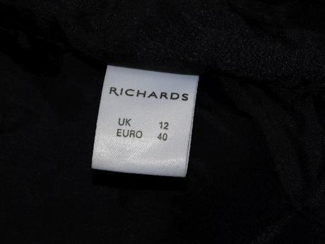 Velmi pekne luxusne saty na udalost, 38