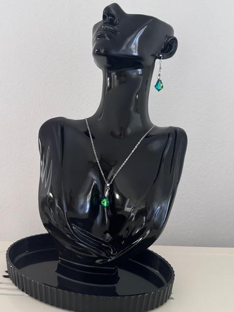 Set náušnice + retiazka s príveskom,