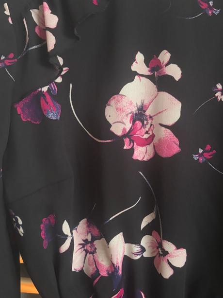 Formálne šaty s orchideami, 38