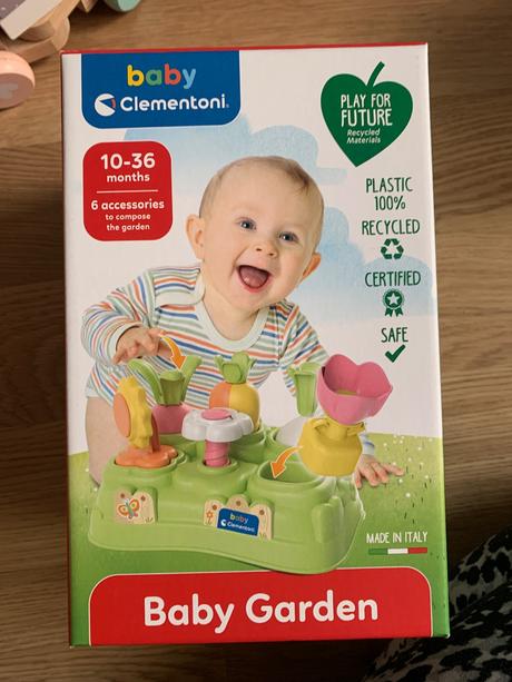 Clementoni baby garden,