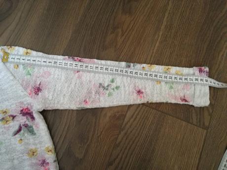 Kvietkovany svetrík, h&m,128