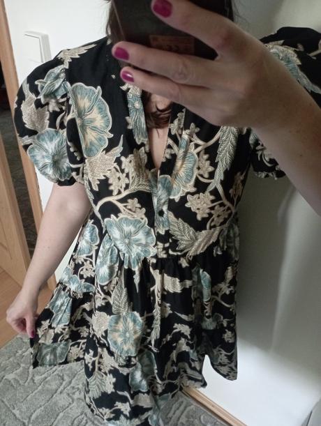 Zaujímavé vzorované šaty, c&a,m