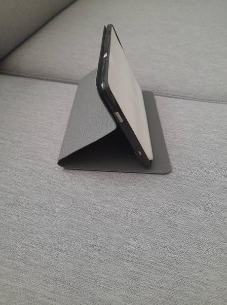 Obal na tablet 2ks nové, 