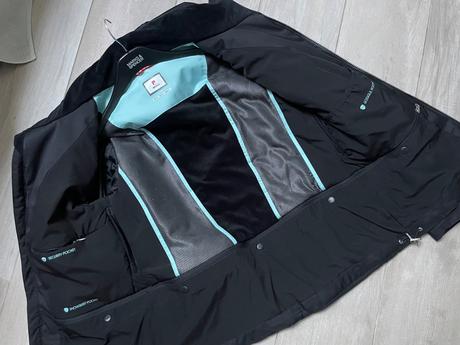 Nevica lyžiarská bunda veľmi kvalitná, 42