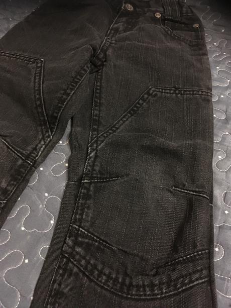 Prešívané rifle, 104