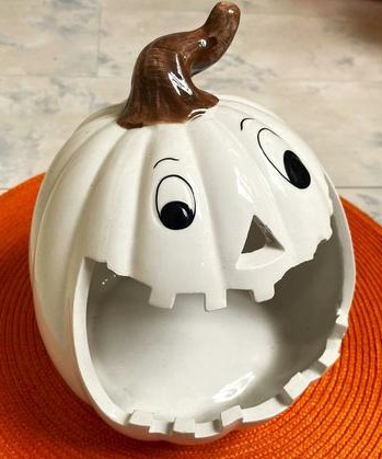 Porcelánová tekvička,