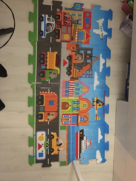 Koberec puzzle penové mesto, 