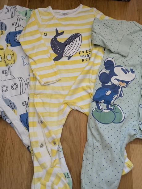 Jednodielne pyžamo, f&f,74