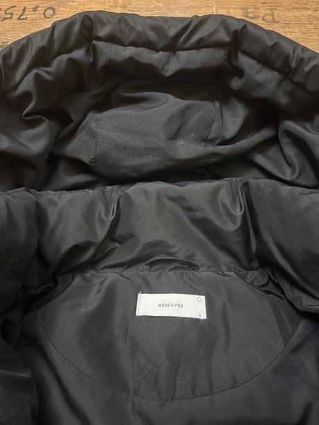 Prešívaná čierna zimná bunda, reserved,s