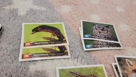 Nalepky a postavičky,