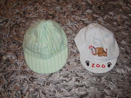 2x šiltovečky,predaj aj samostatne, 68