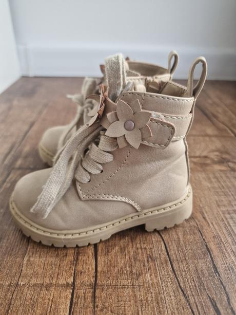 Krásne krémové reserved topánky, reserved,21