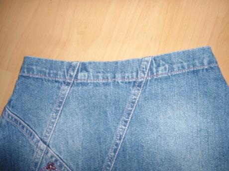 Dievcenska riflova suknicka, tu,92