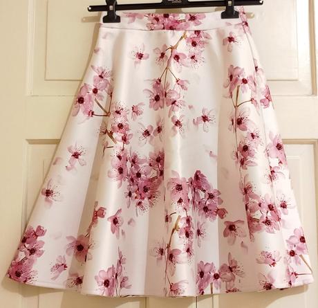 Sukňa s kvetmi sakura, mohito,34