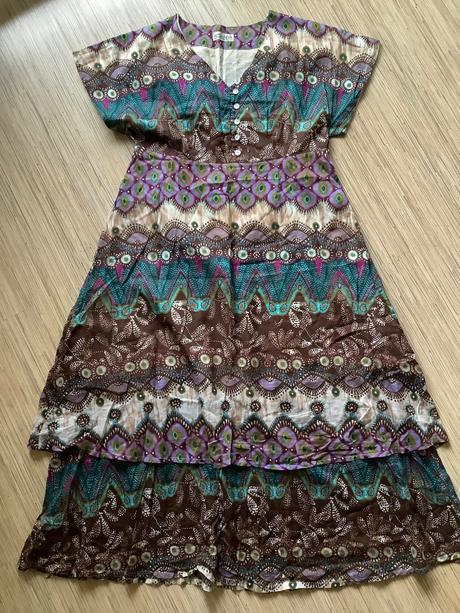 Krásne lahucke bavlnene šaty, 40