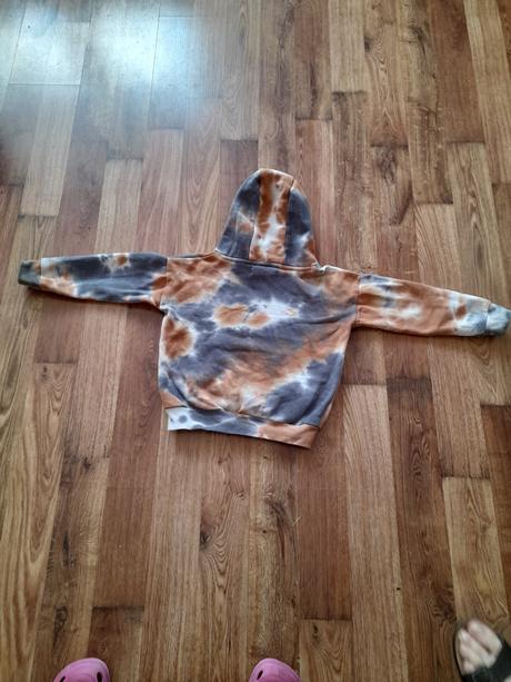 Mikyna, reserved,128