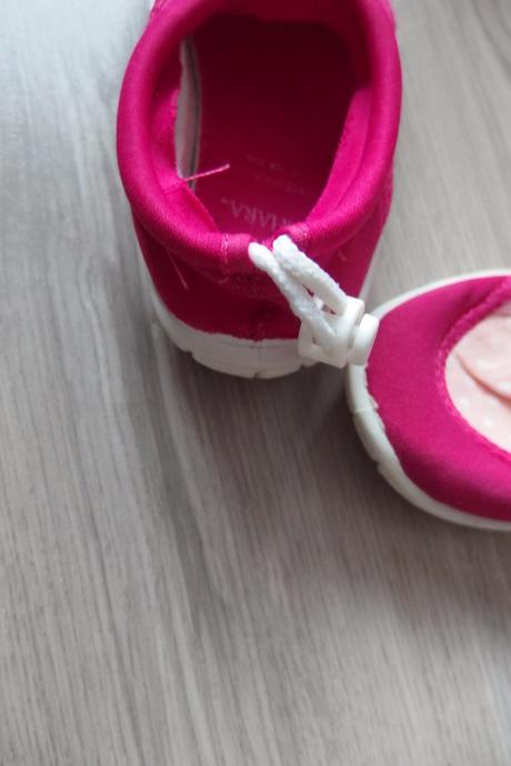 Ružove plávacie, 28