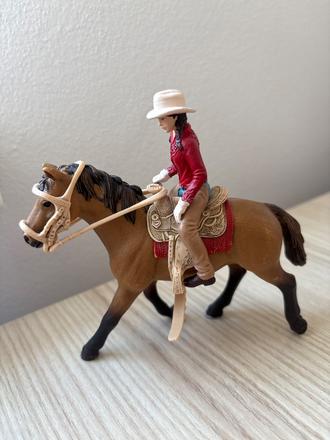 Schleich kobyla s jazdkyňou,