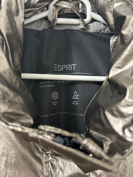 Esprit pogumovaná bunda, esprit,l