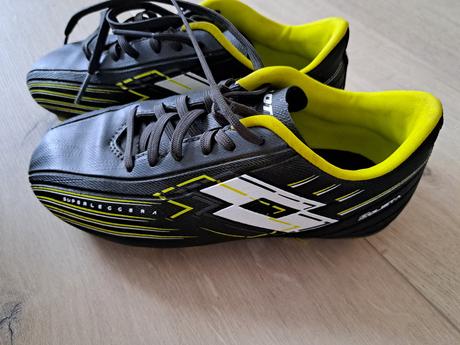 Kopačky lott 33, 33