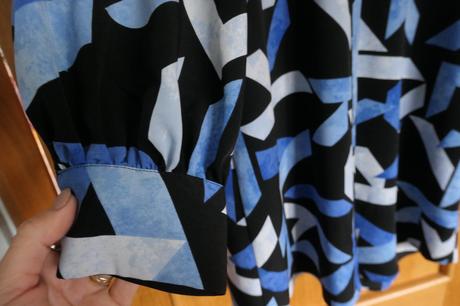 Karl lagerfeld monogram luxusne damske saty m/l, m