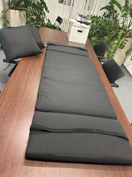 Sedák na záhradnú lavicu s vankúšmi, 