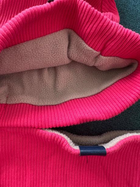 Čiapka a nákrčník, 