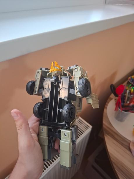 Transformers autobot hound, 
