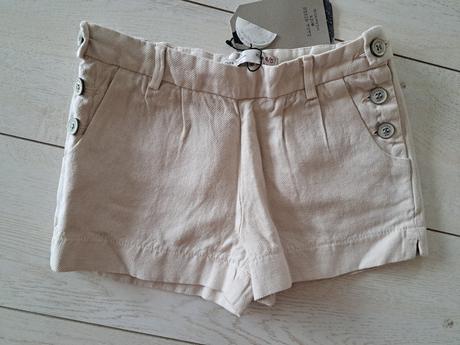 Sortky s gombikami, zara,110