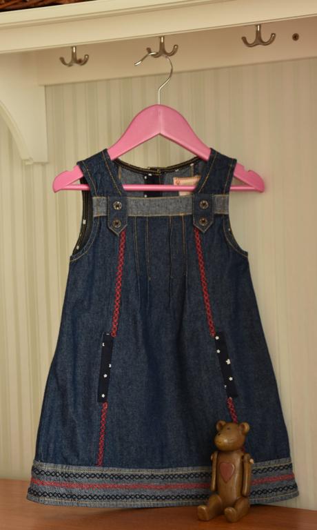 Dievčenské šatičky, 98