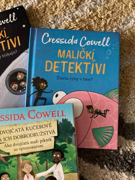 Maličký detektívi a dvojčatá kučerové,