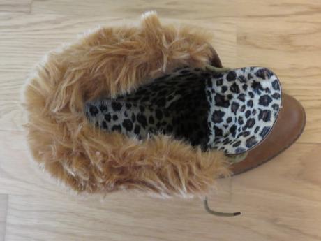 Kotníkové topánky na vysokom podpätku, 39