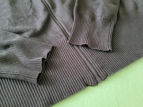 Tenký khaki svetrík, esmara,m