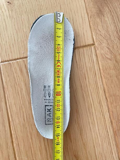 Rak tenisky páskované 23, rak,23