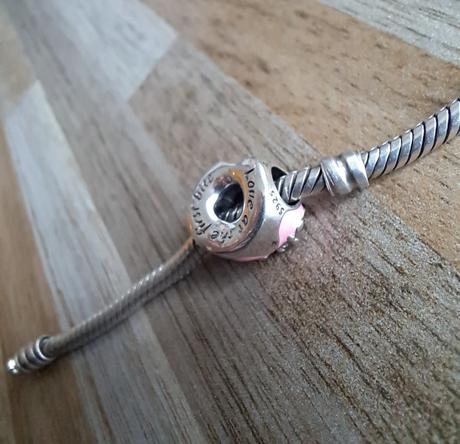 Prívesok ružový donut, 