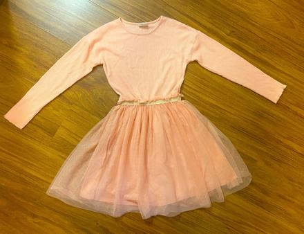 Úpletové lososové šaty s šifónovou sukňou, veľ.146, 152