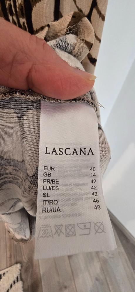 Letne saty lascana, 40