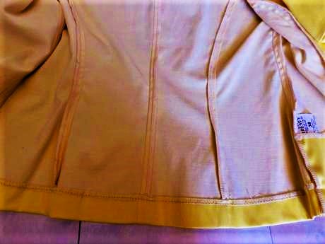 Luxusný saténový kostým, 38