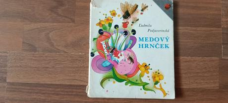 Kniha medový hrnček,