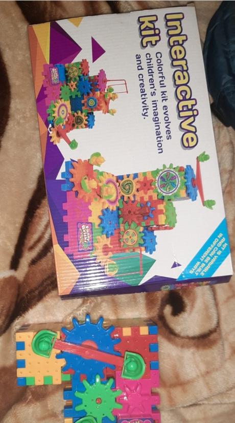 Stavebnica aktívna, kreatívna, tvoriva a náučna., 