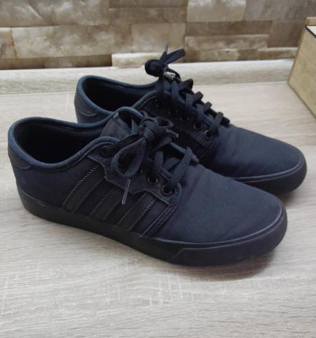 Tramky, adidas,38