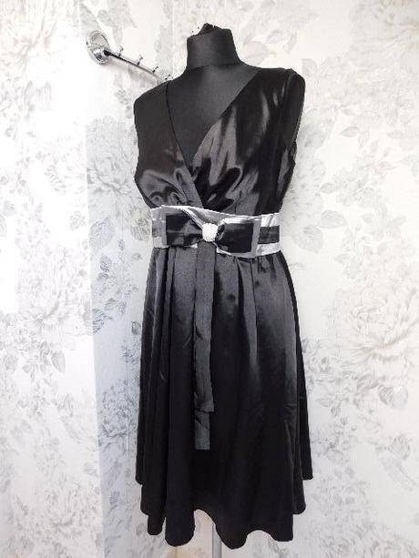 Luxusne velmi pekne saty, 40