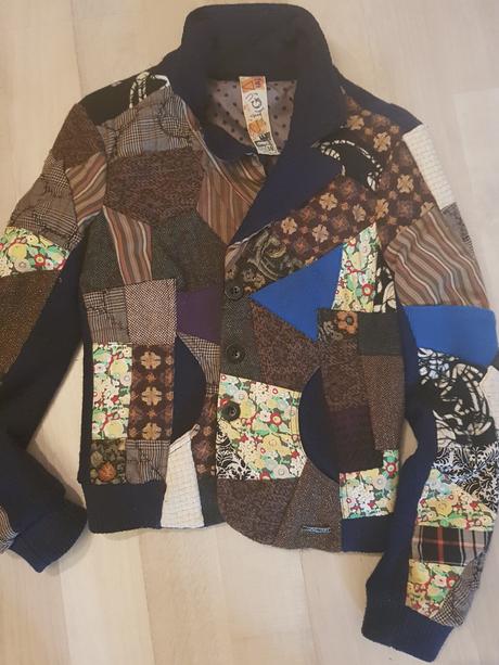 Desigual bunda, desigual,38