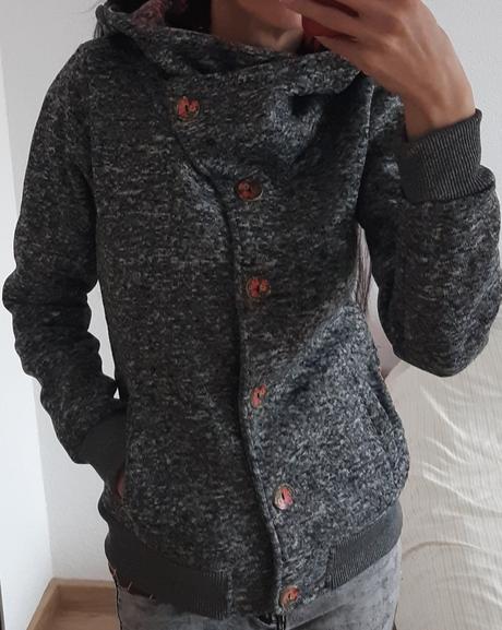 Mikina na gombiky, m / s