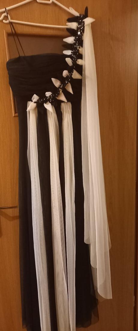 Spolocenske šaty, 38