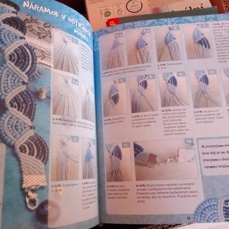 Kniha šperky z makrame,