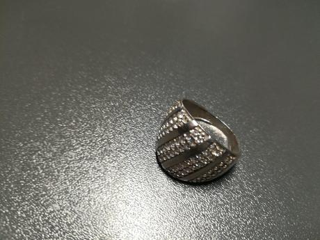 Strieborný prsteň, 