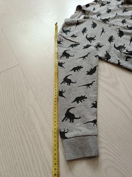 Šedá mikina na zips s dinosaurami, sinsay,140
