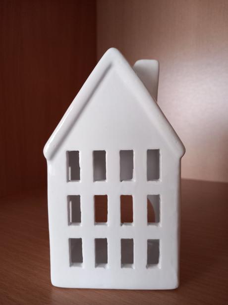 Keramický svietnik domček 13,5x7,5x6 5 cm,